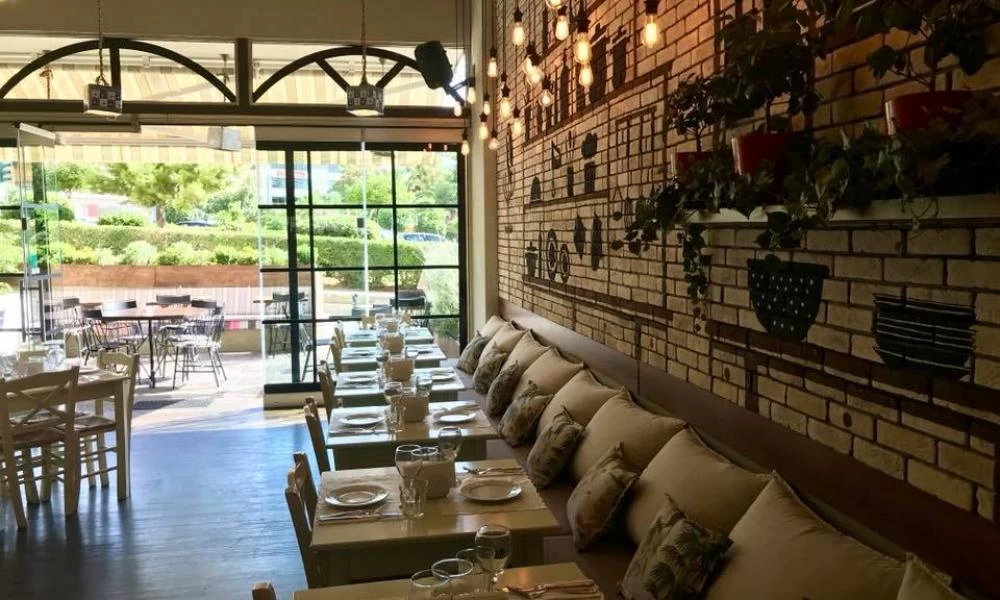 Θεσσαλονίκη: Λουκέτα και πωλητήρια σε εστιατόρια